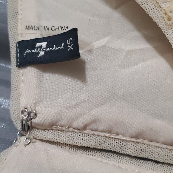 Wow 7forallmankind top womens size xs x-small yellow sequins sequin spring - Picture 8 of 10